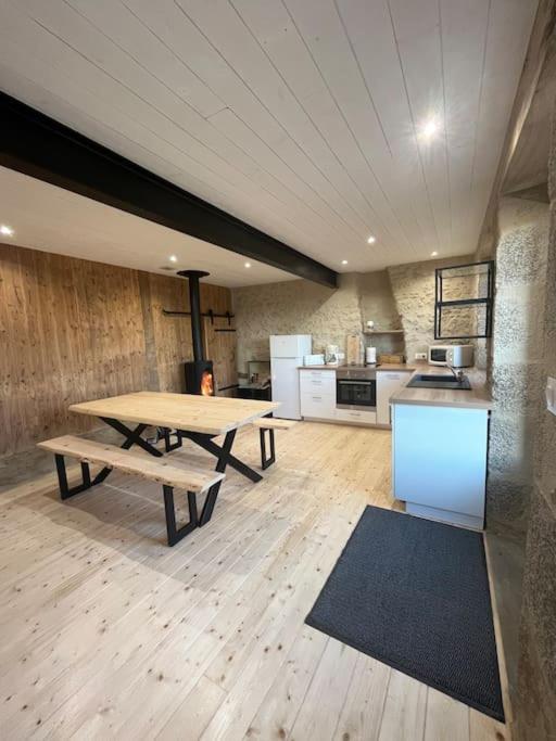 Loue Ancien Moulin A Vent Avec Piscine Et Jacuzzi Villa Neuvy-Bouin Buitenkant foto