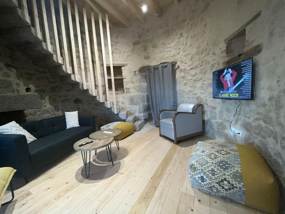 Loue Ancien Moulin A Vent Avec Piscine Et Jacuzzi Villa Neuvy-Bouin Buitenkant foto